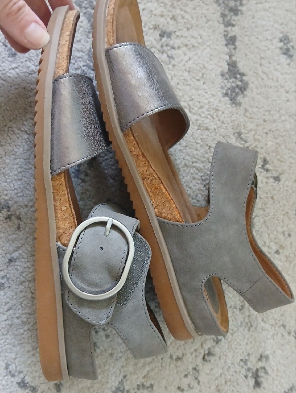 Sandals - Picture 5 of 11